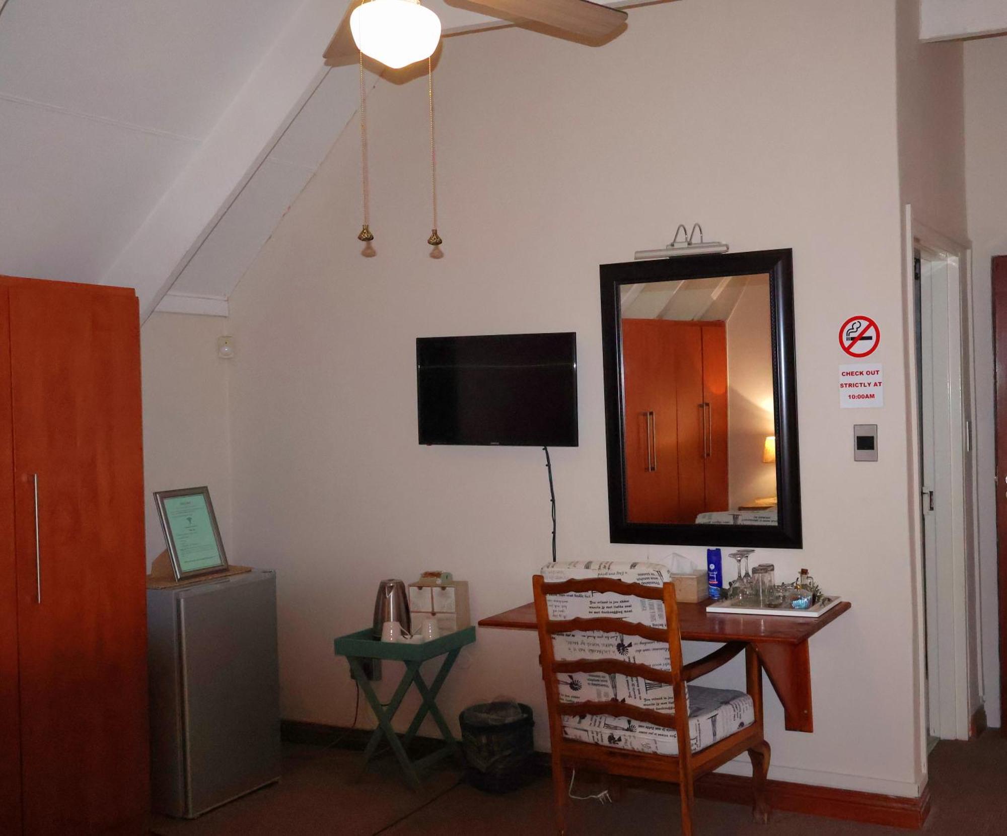 The Leopard Tree Bed & Breakfast Polokwane Ngoại thất bức ảnh